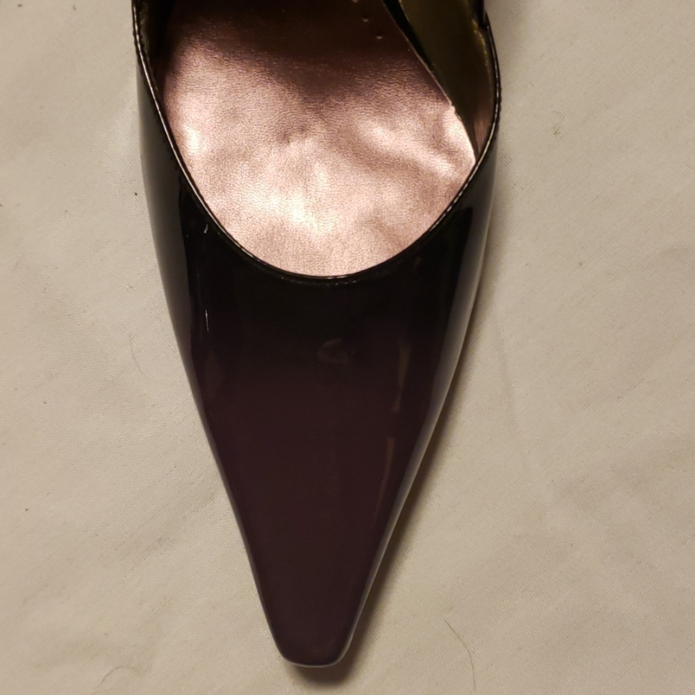 Heels - Picture 4 of 4